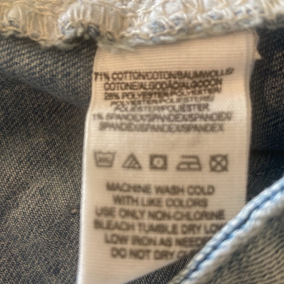 FREE PEOPLE FADED DISTRESSED JEANS - Picture 6 of 7